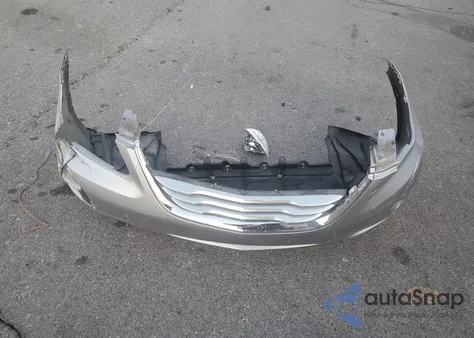 2013 Chrysler 200 Touring z USA, uszkodzony, nr VIN 1C3CCBBB2DN553003